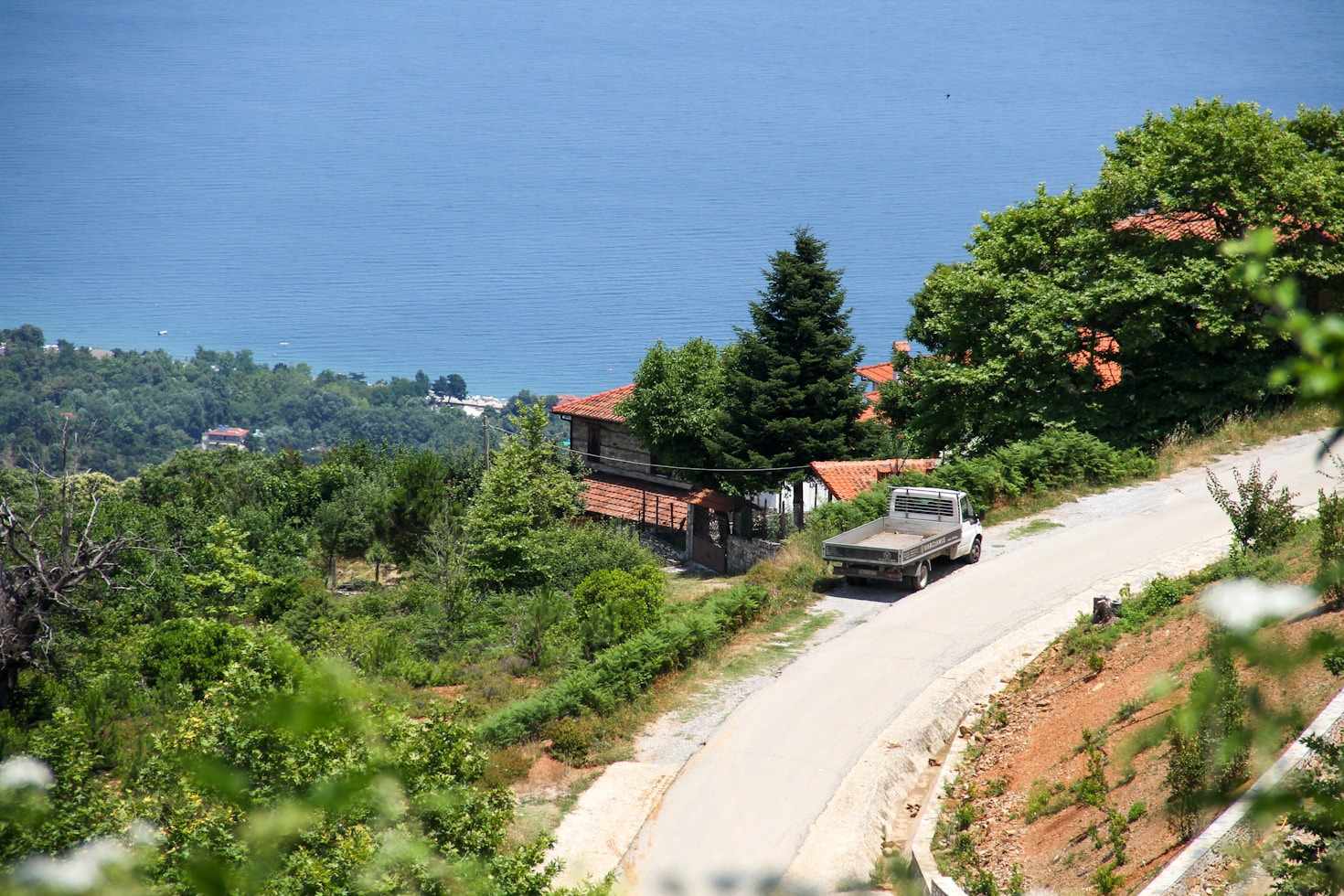 How to Navigate Serbia’s Job Market for Drivers